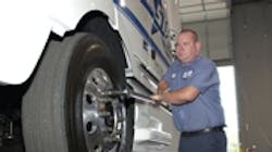 Refrigeratedtransporter 799 Truck Tire Nut Torque Refrigeratedtransporter 799 Truck Tire Nut Torque