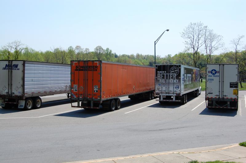 Fleetowner Com Sites Fleetowner com Files Uploads 2012 07 Parking1