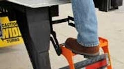 Refrigeratedtransporter 168 Randall Steps Pic Rt Web Refrigeratedtransporter 168 Randall Steps Pic Rt Web