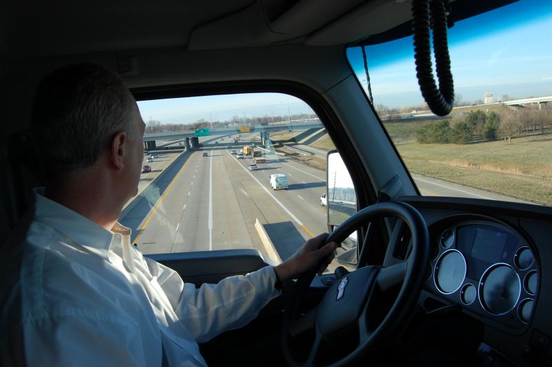 Fleetowner Com Sites Fleetowner com Files Uploads 2013 04 Cab View