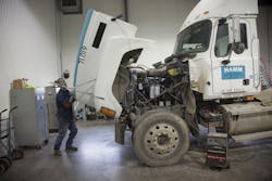 Fleetowner Com Sites Fleetowner com Files Uploads 2014 01 Hamm Truck Service Maintenance
