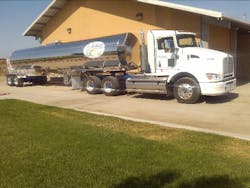 Refrigeratedtransporter 1175 New Land O Lake Picture Refrigeratedtransporter 1175 New Land O Lake Picture