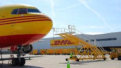 Refrigeratedtransporter 1193 Dhl Freight Service Refrigeratedtransporter 1193 Dhl Freight Service