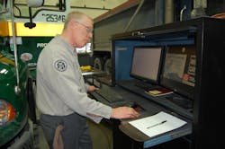 Fleetowner Com Sites Fleetowner com Files Uploads 2014 04 Dealer2 Fleetowner Com Sites Fleetowner com Files Uploads 2014 04 Dealer2