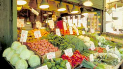 Refrigeratedtransporter 1242 Producebinscrl25038