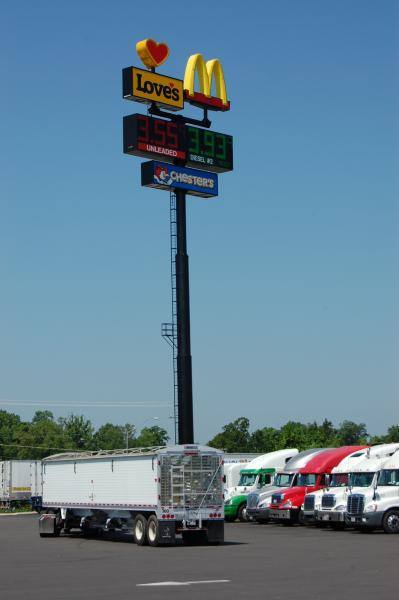 Fleetowner Com Sites Fleetowner com Files Uploads 2014 07 Truck Stop