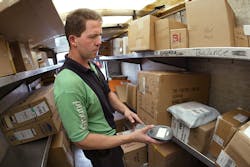 Fleetowner Com Sites Fleetowner com Files Uploads 2014 08 Gi Fed Ex G Round Driver Fleetowner Com Sites Fleetowner com Files Uploads 2014 08 Gi Fed Ex G Round Driver