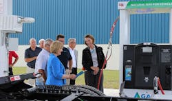 Refrigeratedtransporter 1437 Fst Gain Fueling Demo Refrigeratedtransporter 1437 Fst Gain Fueling Demo