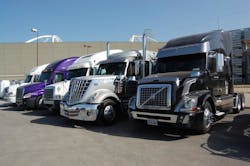 Fleetowner Com Sites Fleetowner com Files Uploads 2014 09 Trucks Parked3