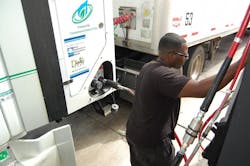 Fleetowner Com Sites Fleetowner com Files Uploads 2014 11 Nat Gas Refuel Fleetowner Com Sites Fleetowner com Files Uploads 2014 11 Nat Gas Refuel