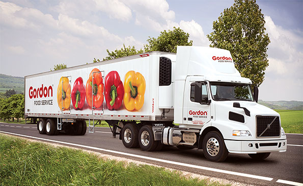 Refrigeratedtransporter 1369 New Gordon Truck
