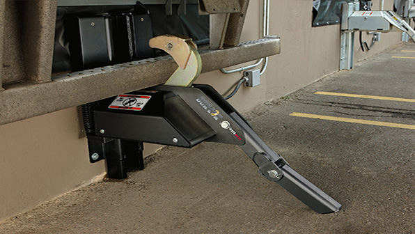 Refrigeratedtransporter 2224 Rite Hite Dok Lok Pic