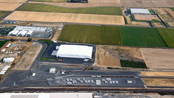 Refrigeratedtransporter 1406 Port Quincy Intermodal Terminal