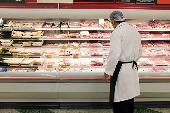 Refrigeratedtransporter 1407 Meat Display Grocery Store Getty Joe Raedle