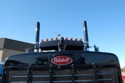 Trucker 5815 Hood6