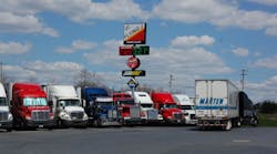 Fleetowner Com Sites Fleetowner com Files Uploads 2015 06 Trucks Parked2