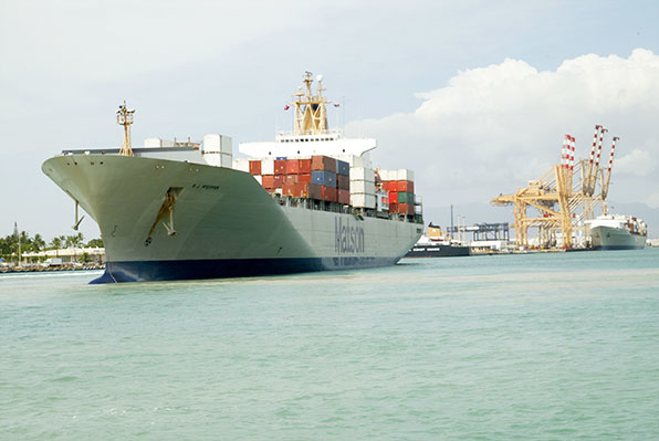 Refrigeratedtransporter 1480 Matson Container Ship Getty Phil Mislinski