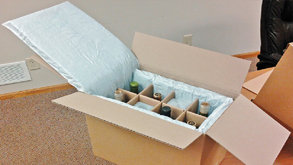 Refrigeratedtransporter 2232 Thermal Packaging Chilled Wine Shipper Pic