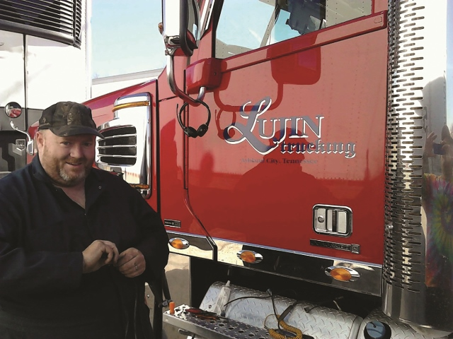 Trucker 222 Spotlight Lujin 1