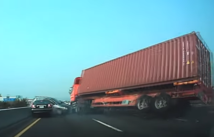 Trucker 253 Roll Clip