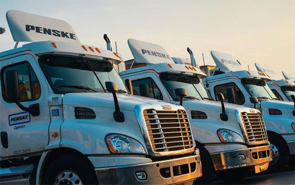Refrigeratedtransporter 1589 Penske Rental Trucks