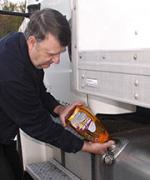 Refrigeratedtransporter Com Sites Refrigeratedtransporter com Files Uploads 2015 11 Pow R 365 Being Poured In 0