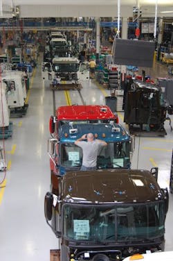 Trucker Com Sites Fleetowner com Files Uploads 2015 12 Mack Line2 Trucker Com Sites Fleetowner com Files Uploads 2015 12 Mack Line2