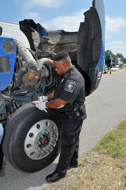 Fleetowner Com Sites Fleetowner com Files Uploads 2015 02 Ahtd Inspect 2 Lo Fleetowner Com Sites Fleetowner com Files Uploads 2015 02 Ahtd Inspect 2 Lo