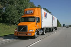 Fleetowner Com Sites Fleetowner com Files Uploads 2016 02 Yrc Truck3