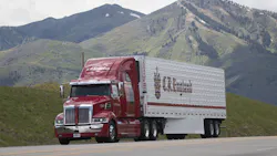 Refrigeratedtransporter 1631 C R England Tractor Trailer