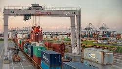 Refrigeratedtransporter 1663 Gpa Containers Being Loaded Refrigeratedtransporter 1663 Gpa Containers Being Loaded