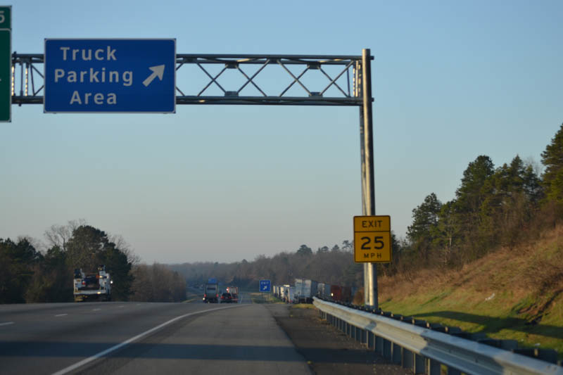 Trucker 579 Truck Parking 078