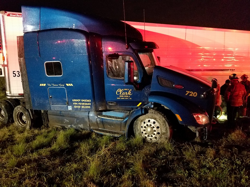 Trucker 648 Dcow Jackknife