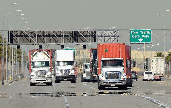 Refrigeratedtransporter 1721 Port Los Angeles Truck Traffic Kevork Djansezian Getty