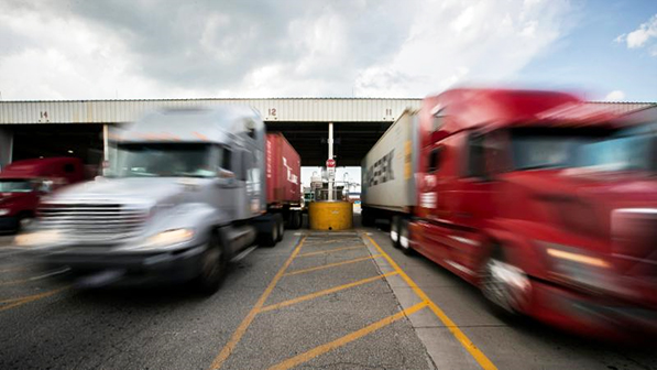 Refrigeratedtransporter 1781 Gpa Garden City Terminal Trucks