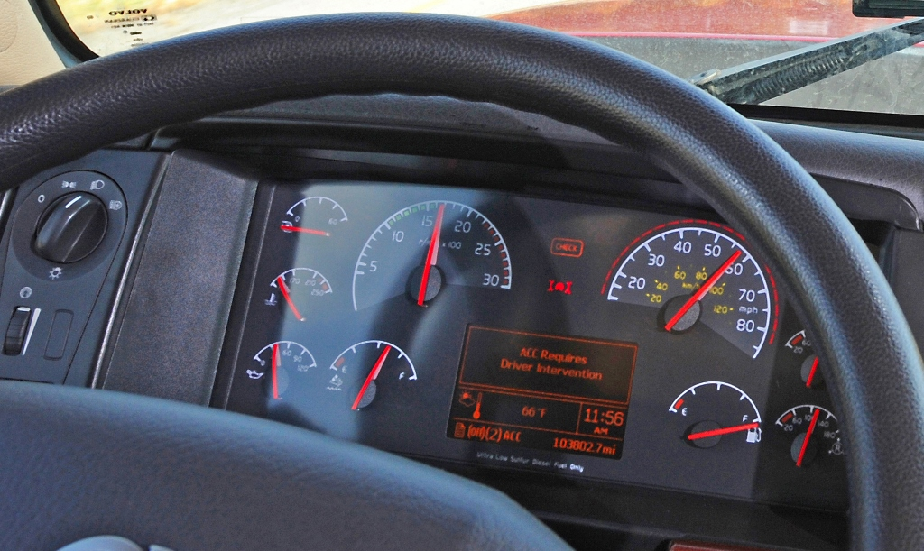 Trucker 902 Volvo Dash Impact Alert Activated