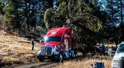 Trucker 6303 Kw Xmas Tree 0
