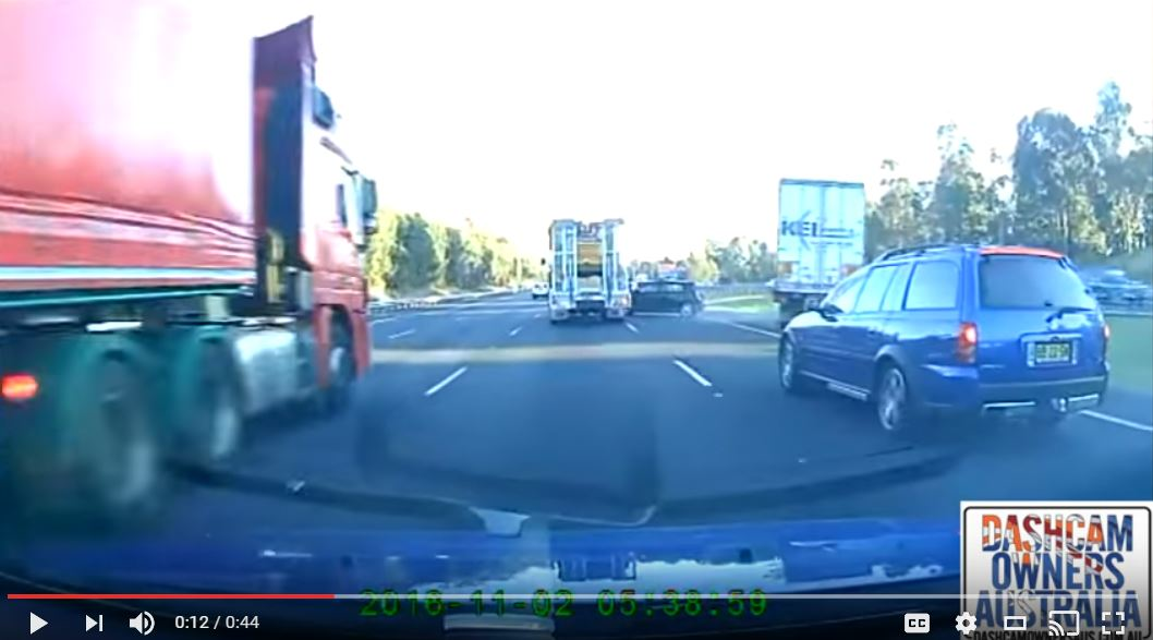 Trucker 945 Dcow Aussie