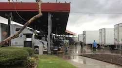Trucker 951 Fuel Island Kj