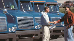 Trucker 1018 Thinkstockphotos 78465848e