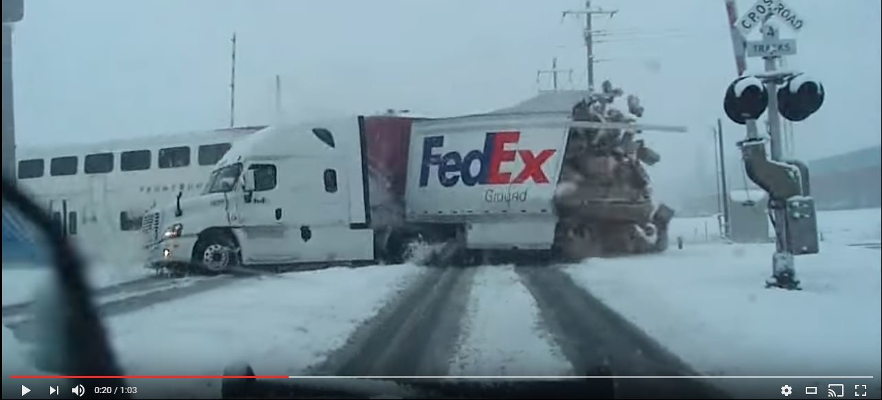 Trucker 1089 Dcow Fedex Train