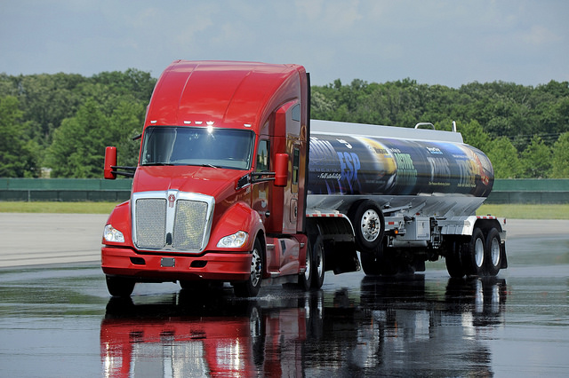 Trucker 1106 Kenworth T680 And Bendix Esp