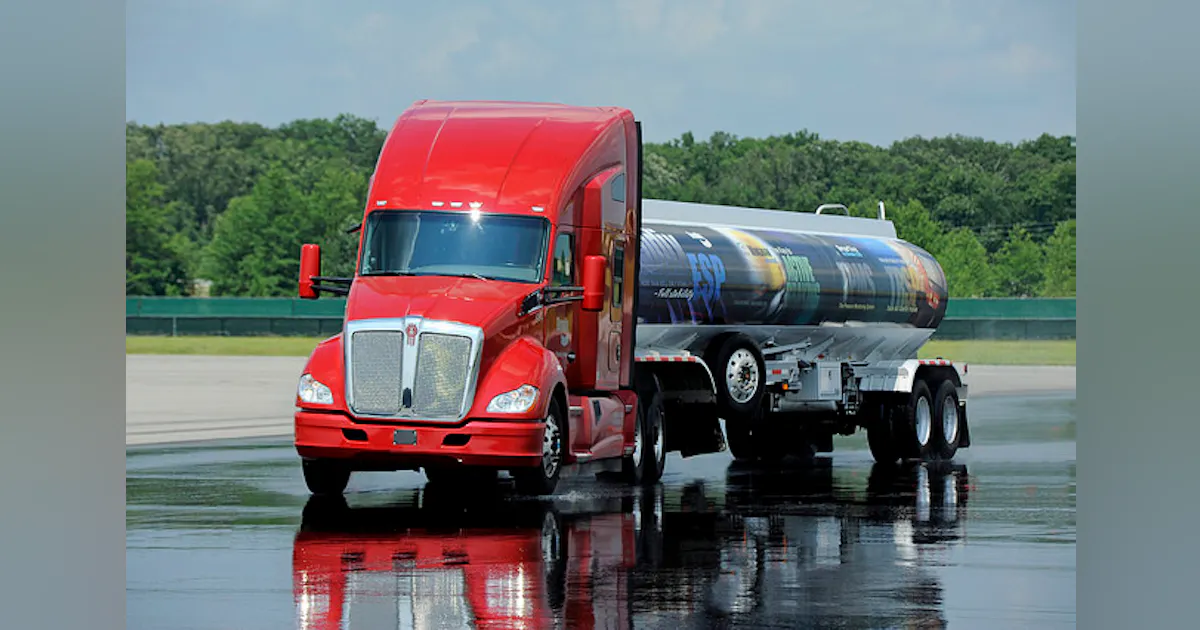 Kenworth makes Bendix ESP standard on T680, T880 models | FleetOwner