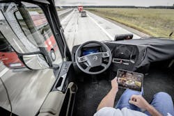 Fleetowner Com Sites Fleetowner com Files Uploads 2017 05 11 Daimler Carousel Fleetowner Com Sites Fleetowner com Files Uploads 2017 05 11 Daimler Carousel
