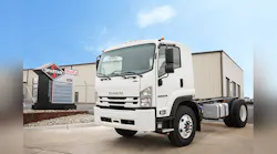Refrigeratedtransporter 2009 Isuzu Ftr Plant Pic