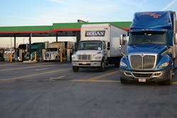 Trucker 1262 Fuel Island 1216 Trucker 1262 Fuel Island 1216