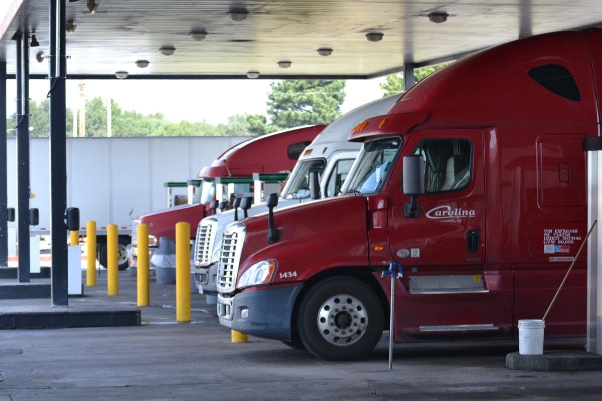 Trucker 1292 Fuel Island 920