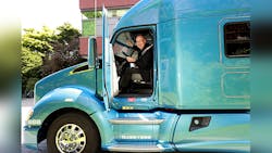 Refrigeratedtransporter 2045 Seattle Univ Honors Kenworth Photo Refrigeratedtransporter 2045 Seattle Univ Honors Kenworth Photo