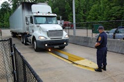 Trucker 1296 Tireinspection Trucker 1296 Tireinspection
