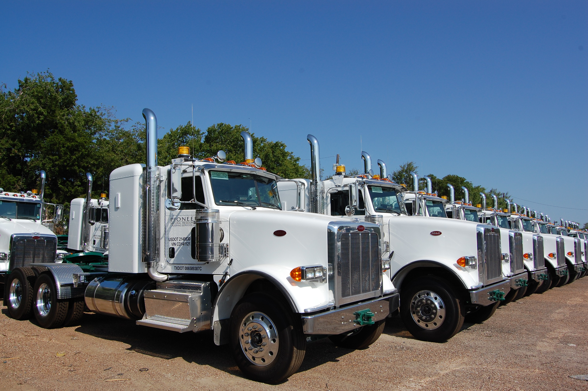 Trucker 1334 Lineup5